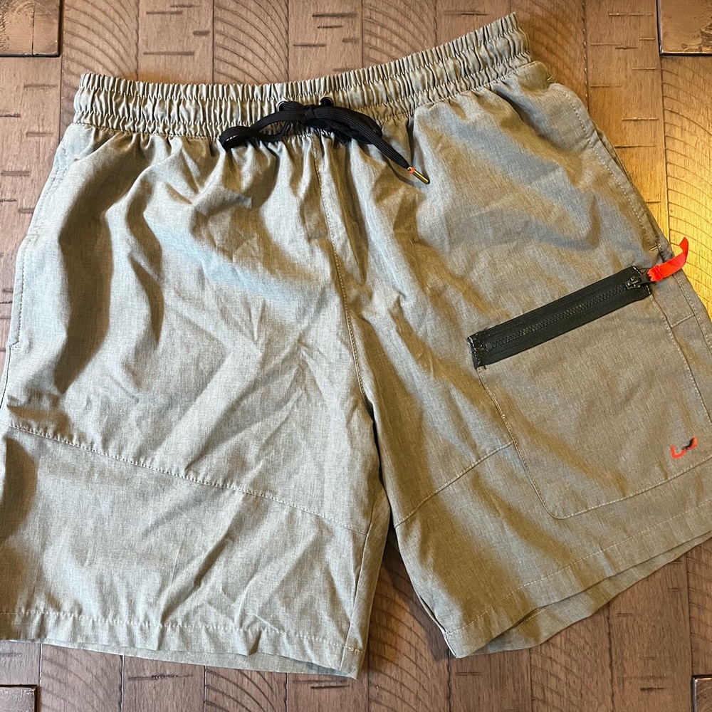 grey sport shorts